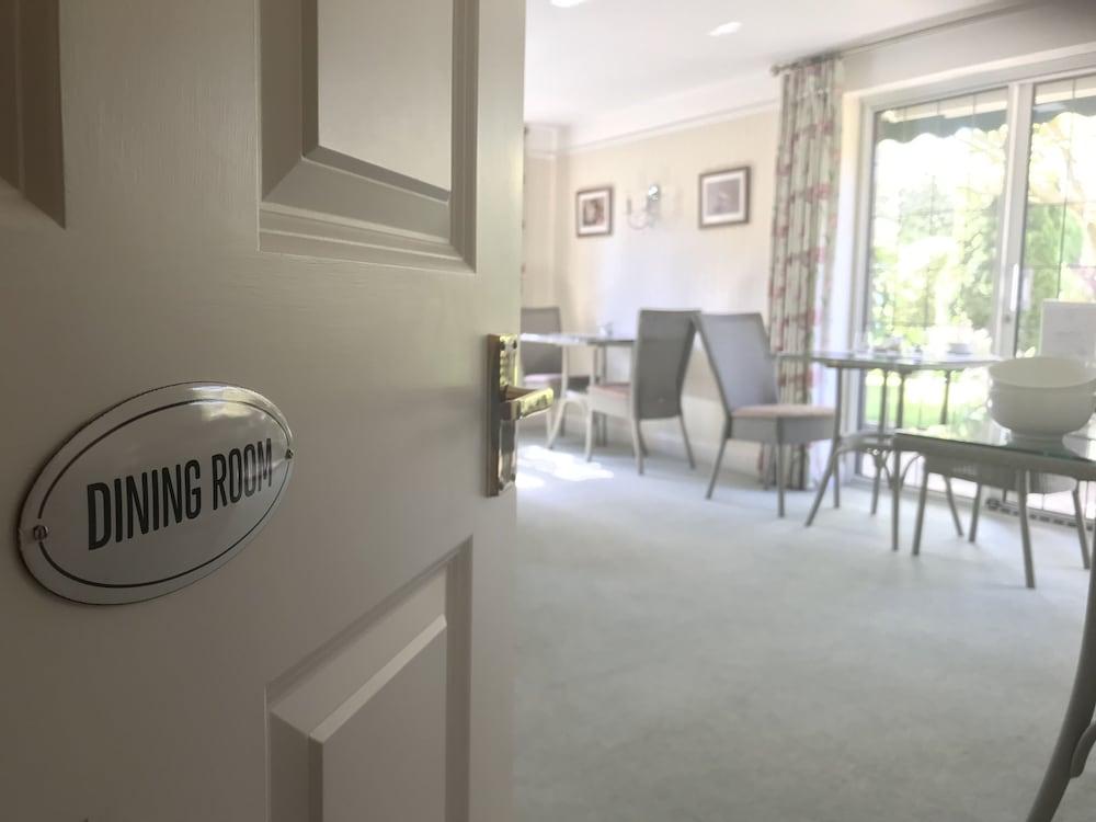 Coombe House Hotel Bourton-on-the-Water Bagian luar foto
